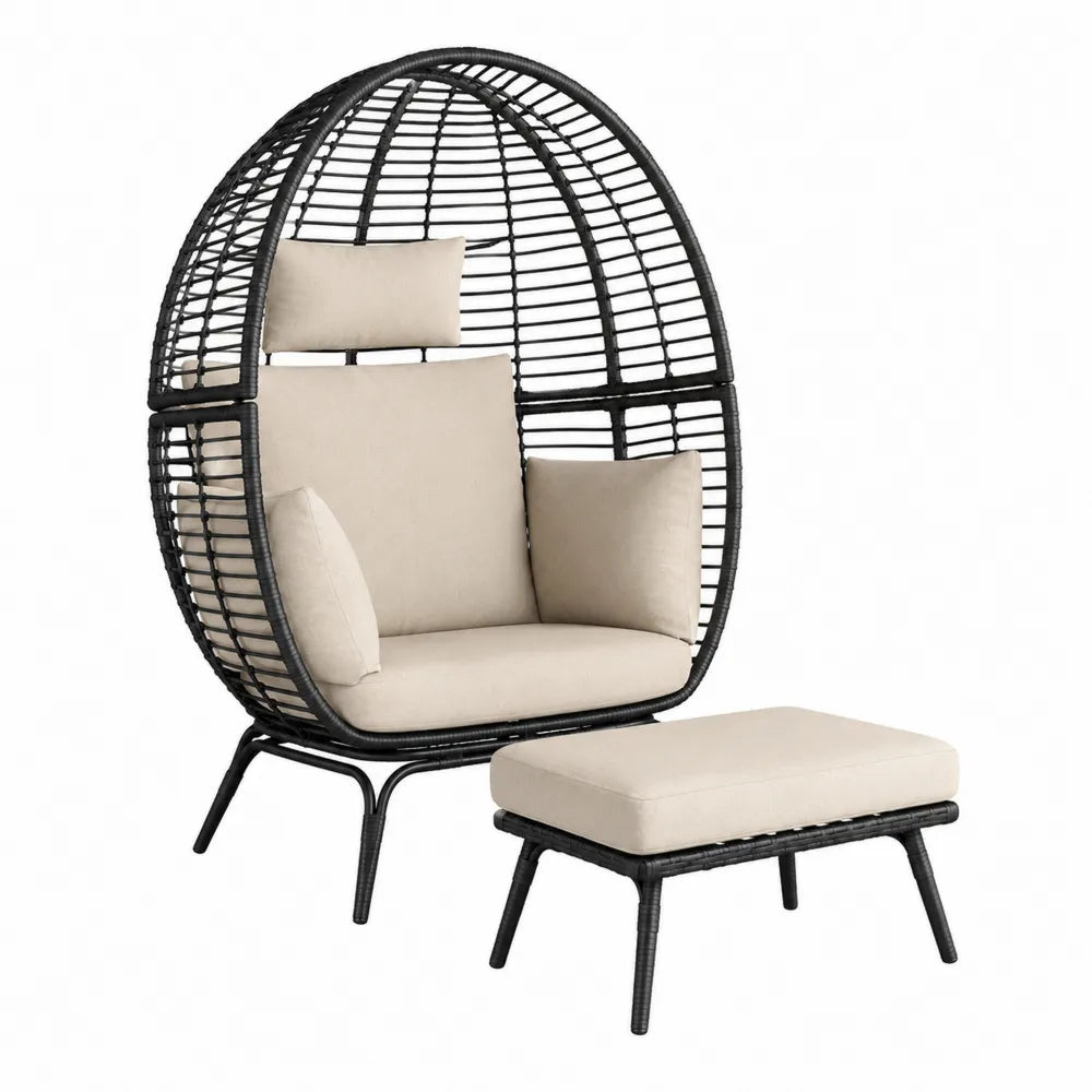 Poltrona lounge da esterno a uovo con poggiapiedi in acciaio e rattan PE nero con cuscini beige 105 x 100 x 150 cm